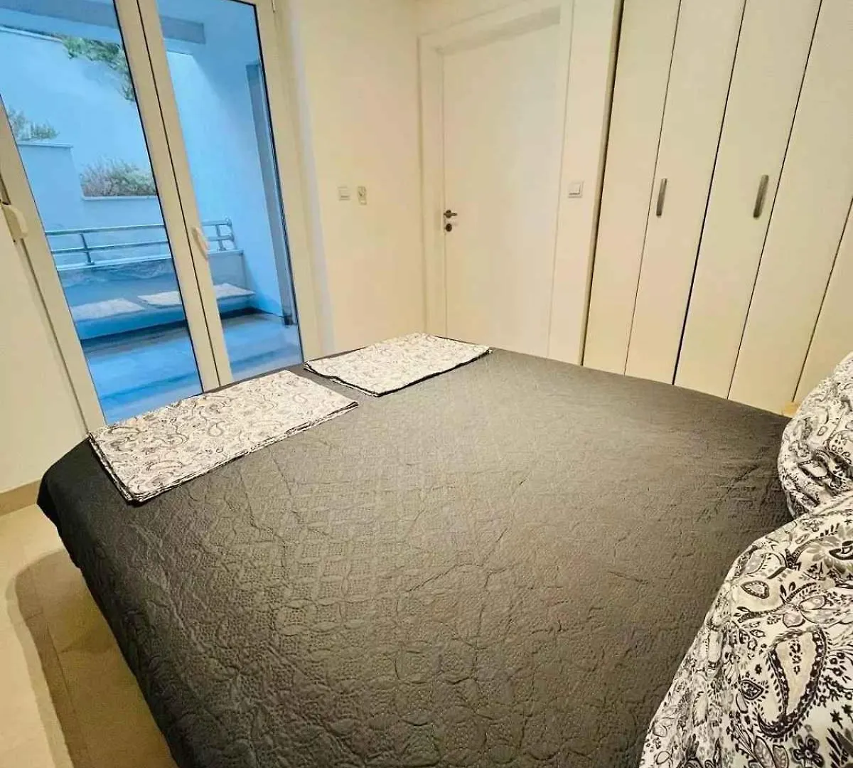 Apartment In Crikvenica 53769