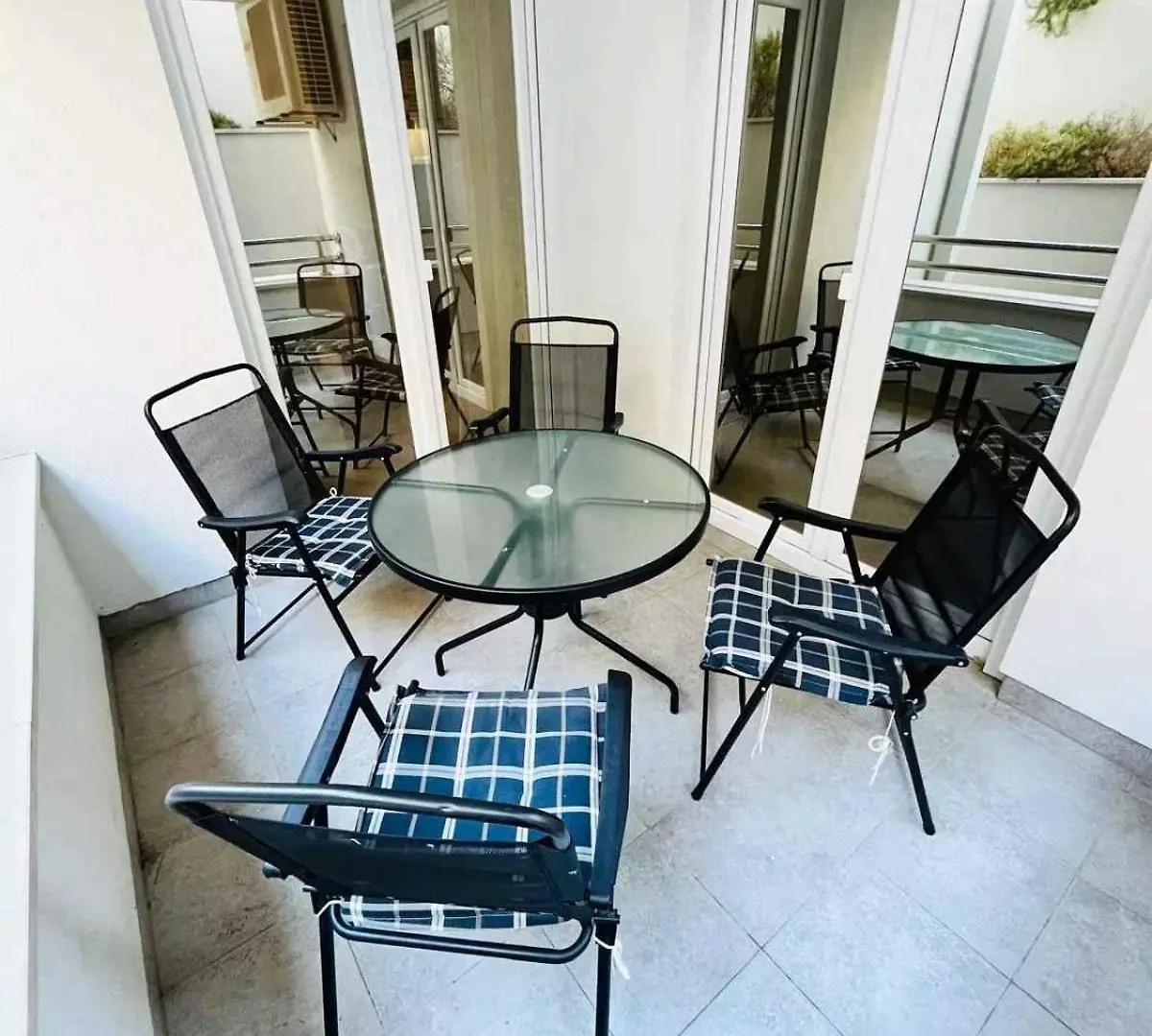 Apartment In Crikvenica 53769
